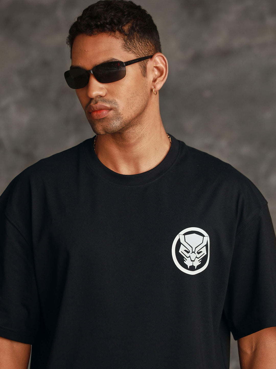 Man's Black Panther Oversized Black Graphic Tee