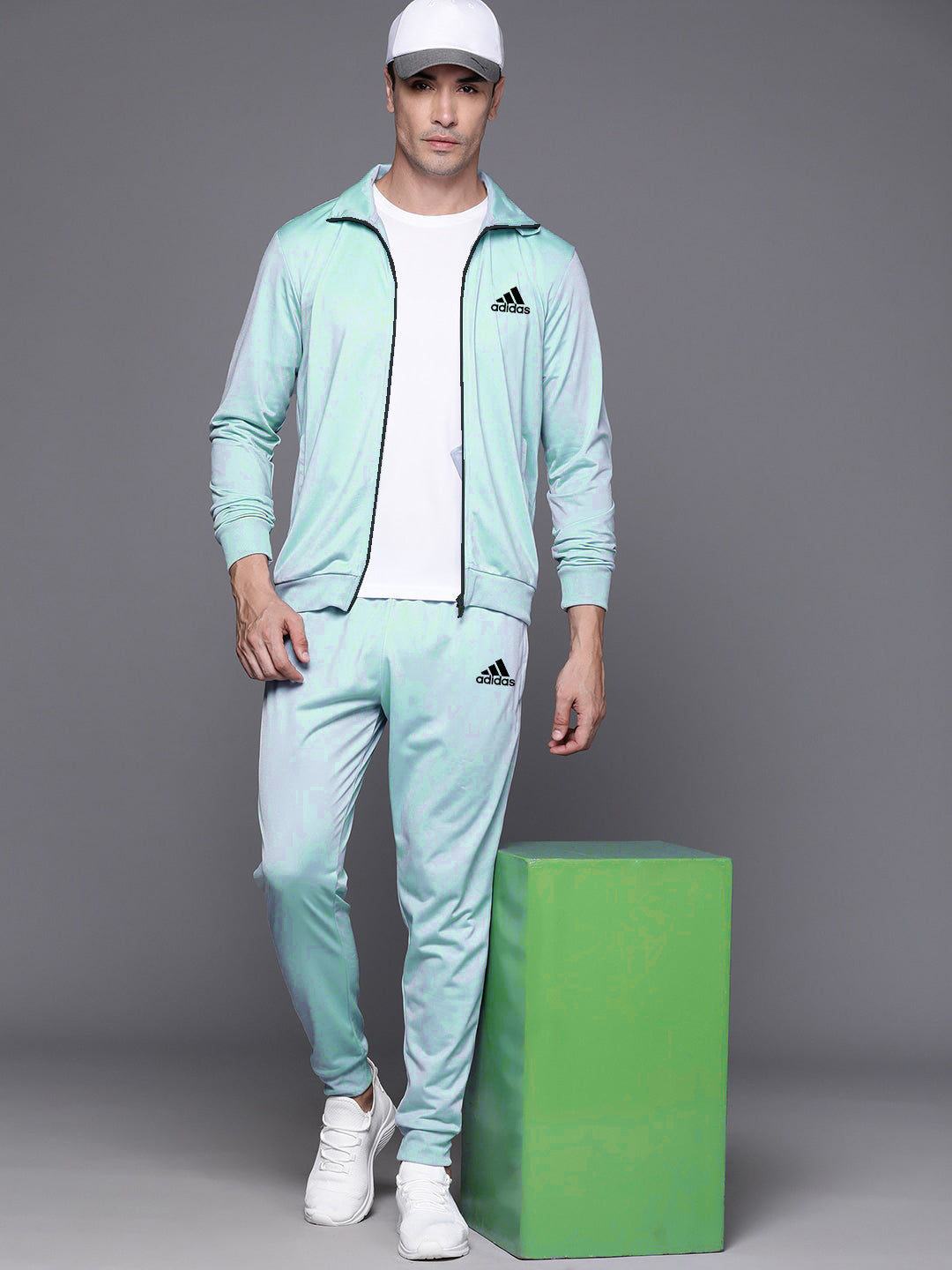 Famous Logo Poly Fleece ATHLEISURE TRACK SUIT / TWIN SET